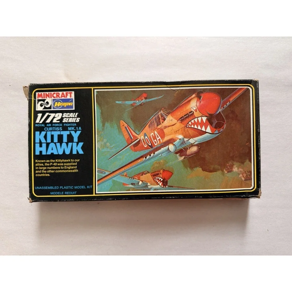 Vintage Minicraft Hasegawa 1/72 Curtiss Kitty Hawk Mk.1A Model Kit No. 114 Open